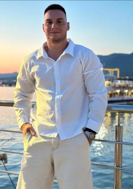 Я Артур, 25, знакомлюсь в Одессе