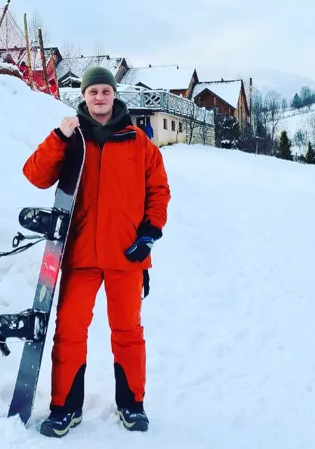 Я Andriy, 29 років з Волновахи, шукаю знайомства без зобов'язань