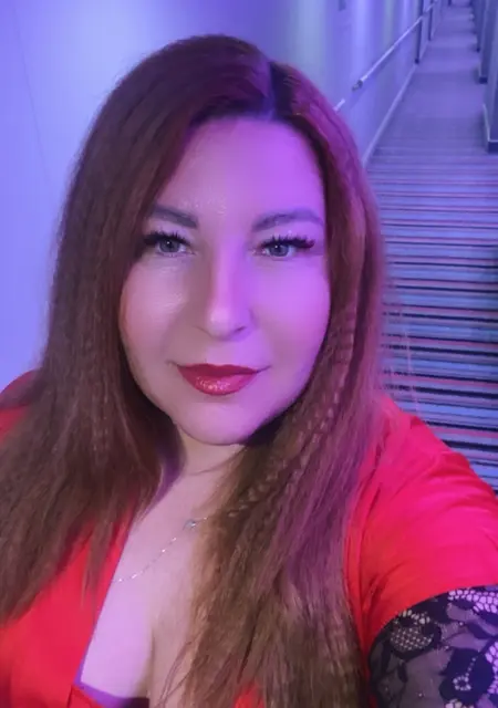 Я Светлана, 41, из Амстердама, ищу знакомство для совместных путешествий