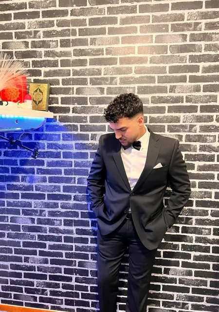 Khalil из Стокгольма, мне 28, познакомлюсь на одну ночь