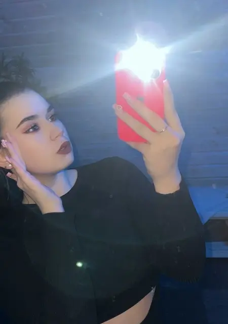 Я Валерия, 19, знакомлюсь для постоянных отношений в Минске