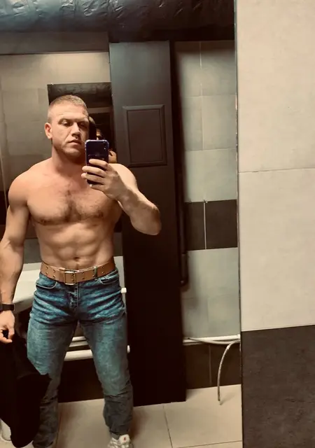 Artem з Тернополя, мені 28 років, познайомлюсь для відкриті стосунки