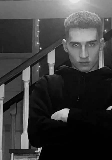 Кирило з Тернополя, мені 27 років, познайомлюсь для вірт