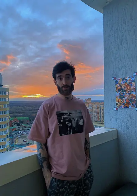 Nikita from London, 29 years old, ready to meet for chat