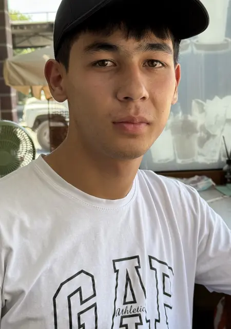 Бунёд из Ташкента, мне 20, познакомлюсь для вирта