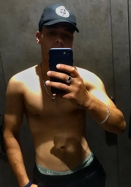 Данил из Джизак, ищу на сайте общение