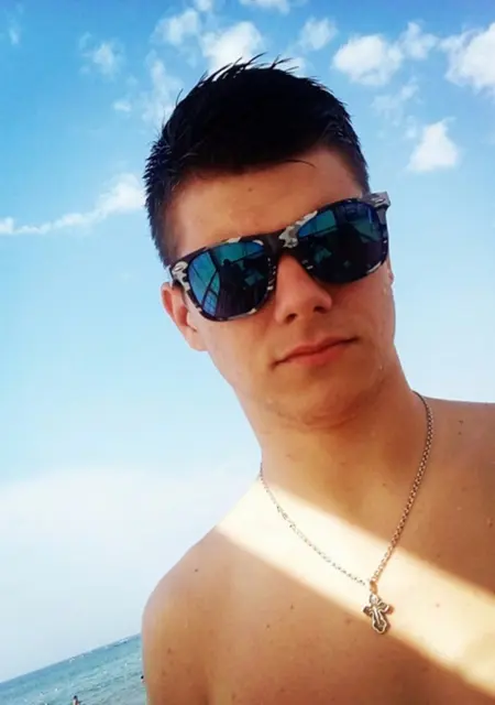 Алексей из Херсона, ищу на сайте знакомства на одну ночь