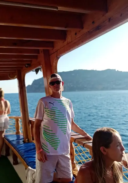 Влад из Минска, ищу на сайте приятное времяпровождение