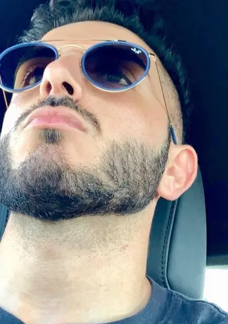 Brice из Гринок, мне 40, познакомлюсь для постоянных отношений