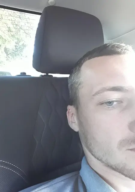 Саша из Мукачева, мне 25, познакомлюсь для приятного времяпровождения