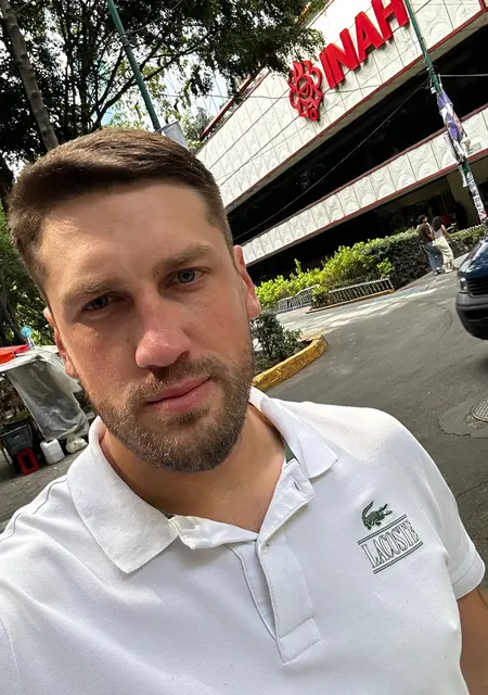 Я Тимур, 31, из Тихуана, ищу знакомство для приятного времяпровождения