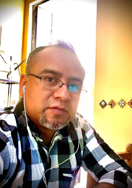 Я Poncho, 45, из Мехико, ищу знакомства без обязательств