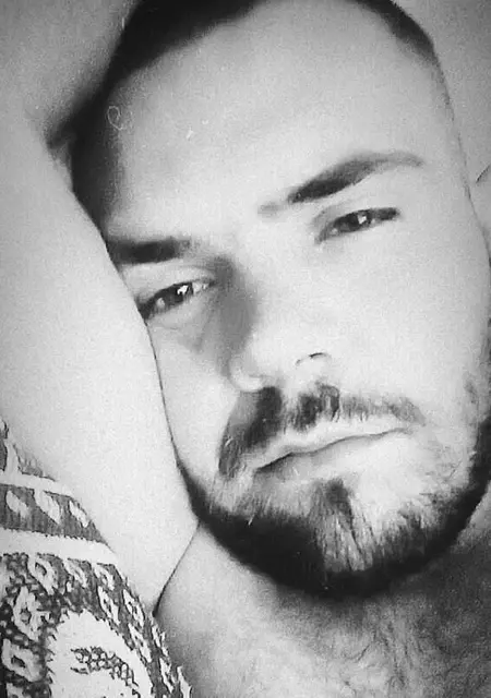 Я Максимка, 26, из Нововолынска, ищу знакомства без обязательств