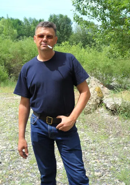 Я Александр, 46, из Талдыкоргана, ищу знакомства без обязательств