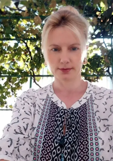 Я Alina, 41, из Бухареста, ищу знакомство