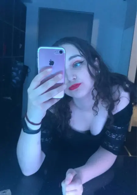 Я Karolina, 22, знакомлюсь на одну ночь в Кракове