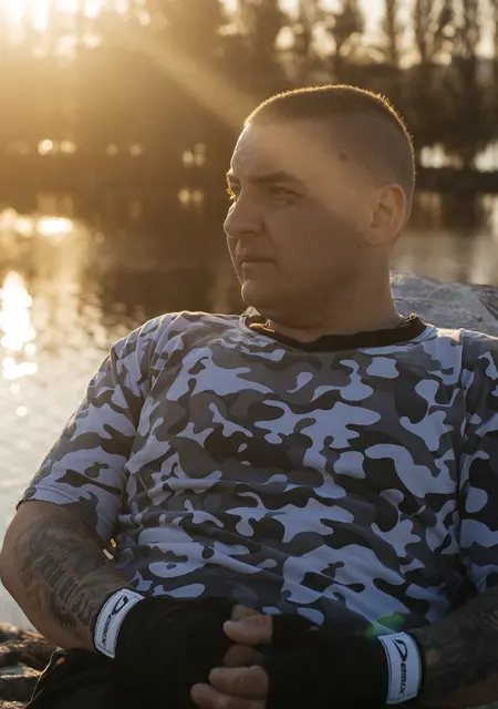 Артём из Каменского, ищу на сайте знакомства на одну ночь