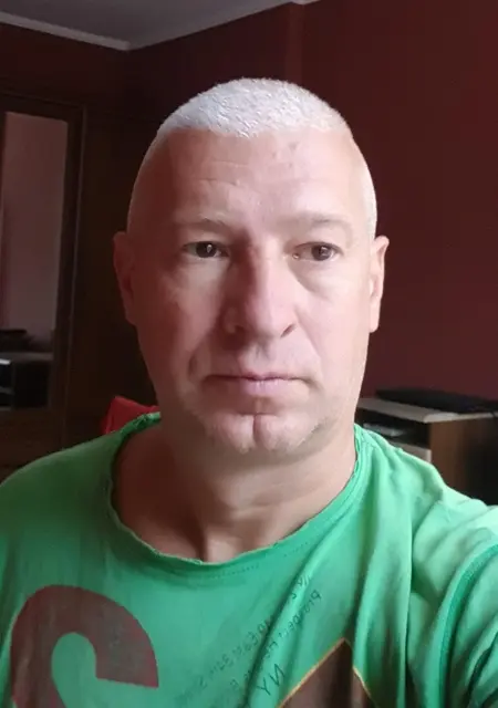 Я Артем, 48, знакомлюсь в Житомире