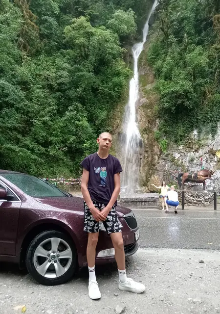 Я Виталий, 20, знакомлюсь без обязательств в Костюковичах