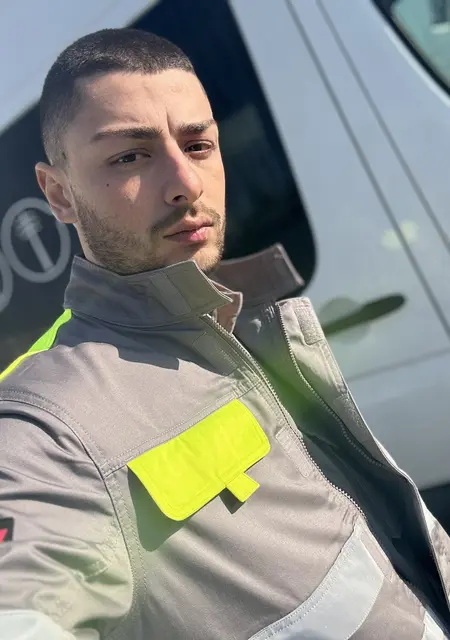 Daniele из Рима, мне 23, познакомлюсь для приятного времяпровождения