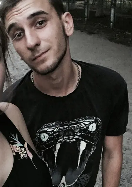 Я Сергей, 27, знакомлюсь без обязательств в Черкассах