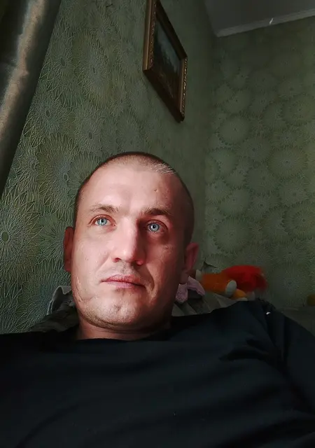 Александр з Чернігова, шукаю на сайті знайомства на одну ніч