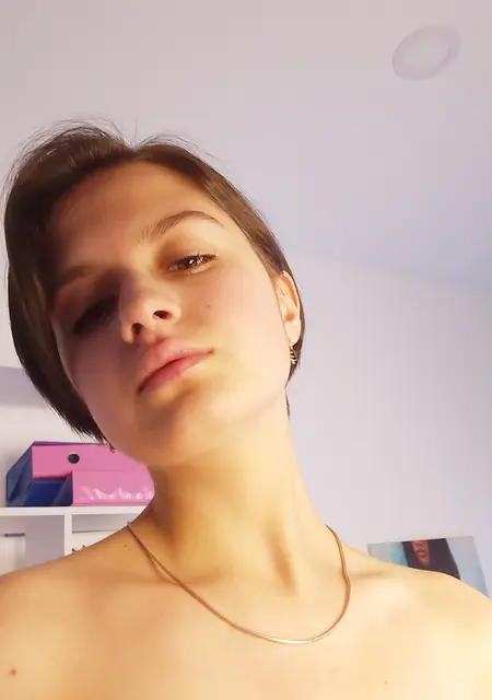 Я Annet, 21, из Харькова, ищу знакомства на одну ночь