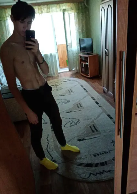 Я Андрей, 28, знакомлюсь без обязательств в Броварах