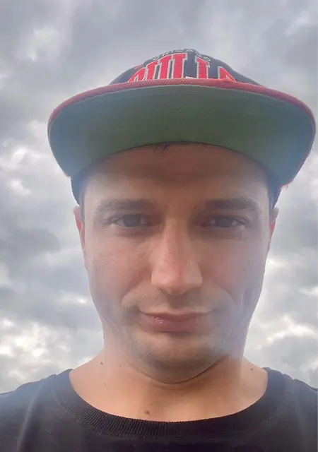 Mettro з Слов'янськ, мені 31 років, познайомлюсь на одну ніч