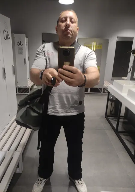 Сергей з Рівного, мені 47 років, познайомлюсь без зобов'язань