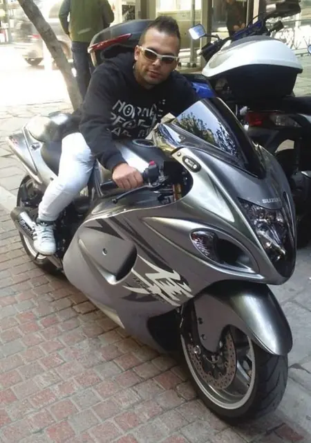 Endri из Афин, мне 29, познакомлюсь