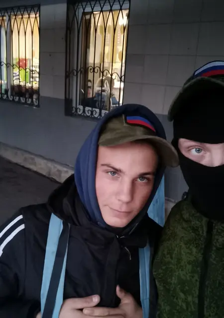 Эдвард из Ясиноватой, ищу на сайте знакомства на одну ночь