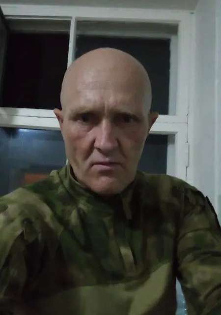 Я Антон, 51, из Донецка, ищу знакомства на одну ночь