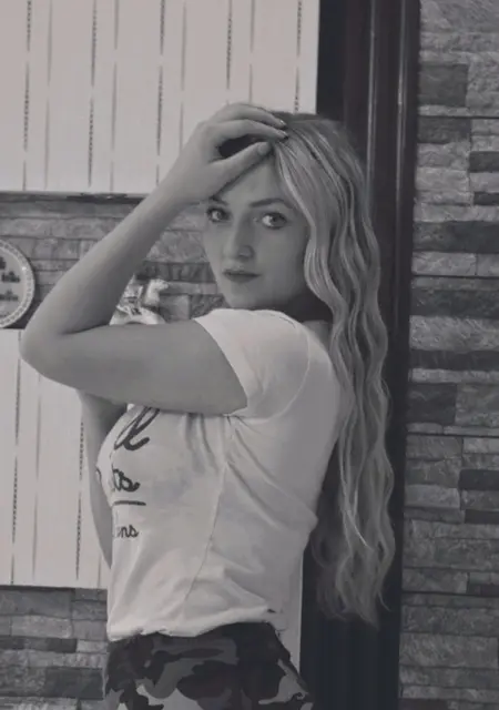 Екатерина из Луганска, ищу на сайте общение