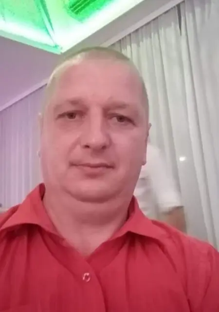 Nicolae Dorel из Бухареста, мне 45, познакомлюсь