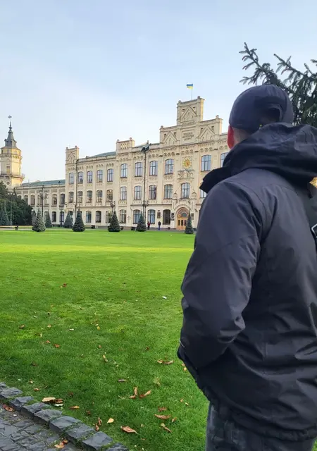 Я Рома, 25 років, знайомлюсь для приємне проведення часу у Рівне