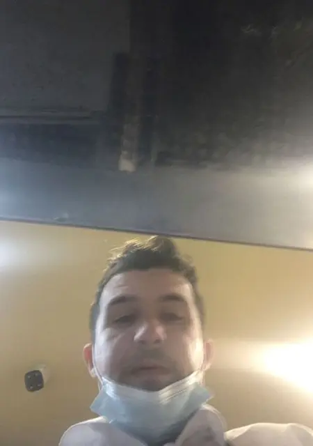 Я Vini, 23, из Лиссабона, ищу знакомство