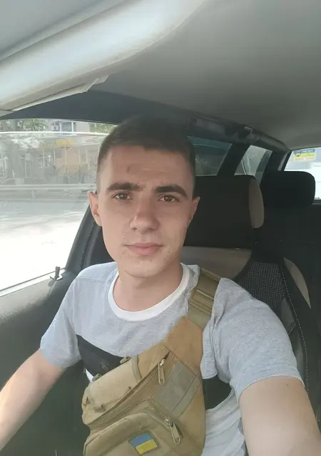 Я Юрий, 25 років з Первомайськ, шукаю знайомства без зобов'язань