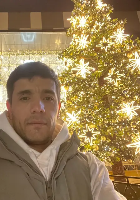 Ismoil из Арнема, ищу на сайте знакомства на одну ночь