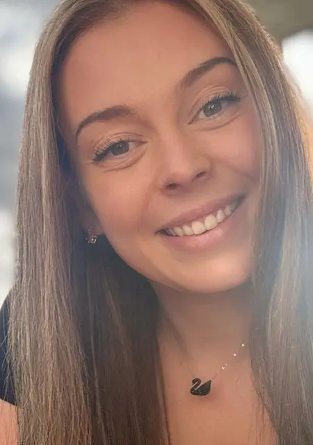 Audrey из Обервильи, ищу на сайте постоянные отношения