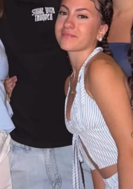 Yanira из Малаги, ищу на сайте знакомства на одну ночь