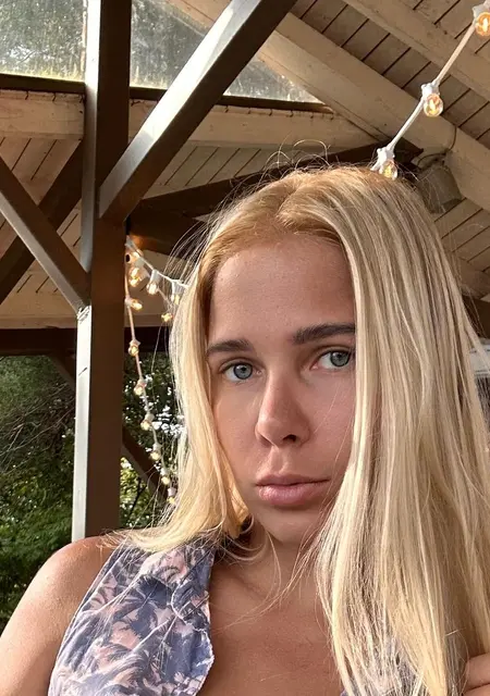 Полина из Пхукета, мне 22, познакомлюсь для постоянных отношений