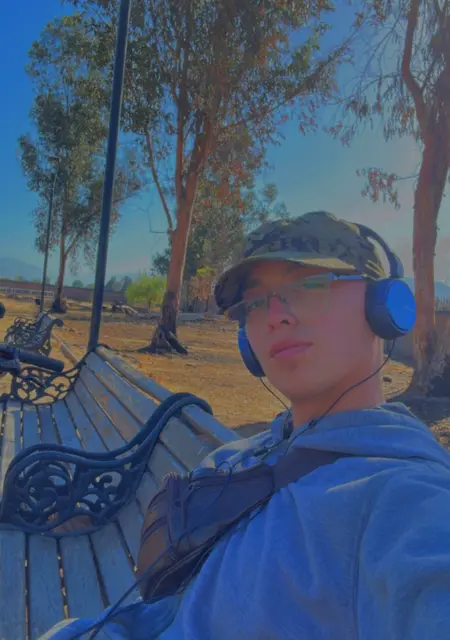 Cristian из Сантьяго, ищу на сайте общение