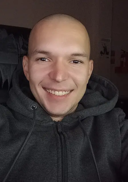 Я Igor, 28 років з Полтавы, шукаю знайомства без зобов'язань