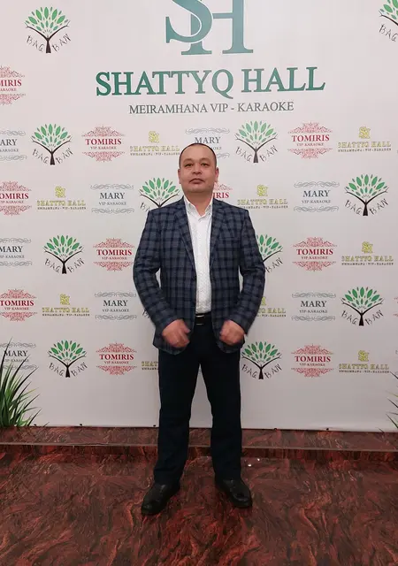 Бек из Астаны, мне 43, познакомлюсь на одну ночь