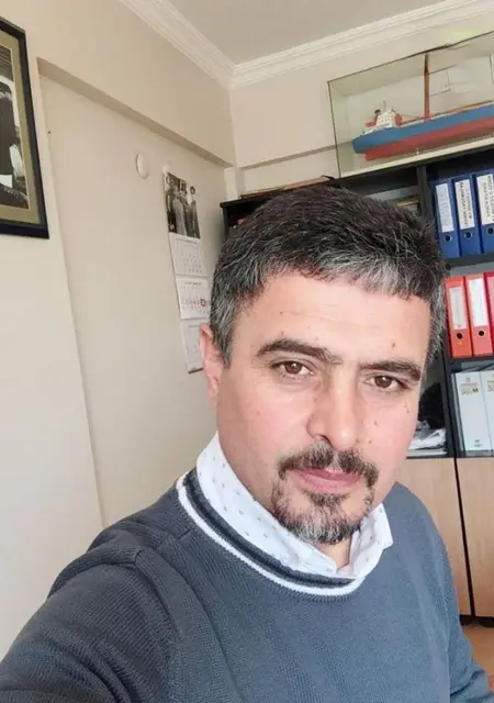 Я Tekin, 42, знакомлюсь в Стамбуле