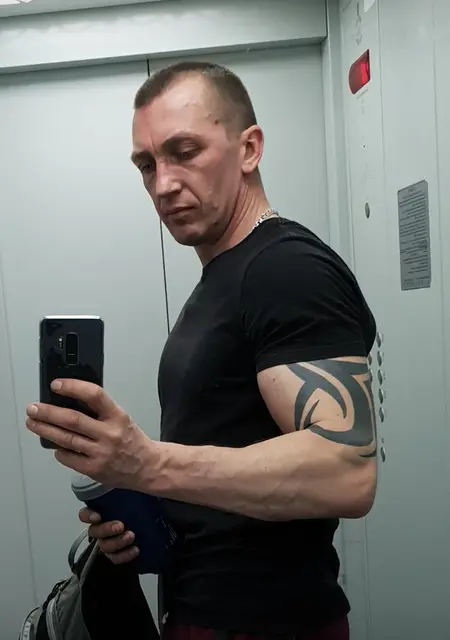 Роман из Гродно, мне 50, познакомлюсь для приятного времяпровождения