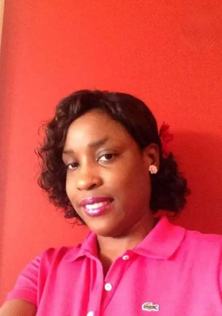 Я Eliette, 36, знакомлюсь в Лиссабоне