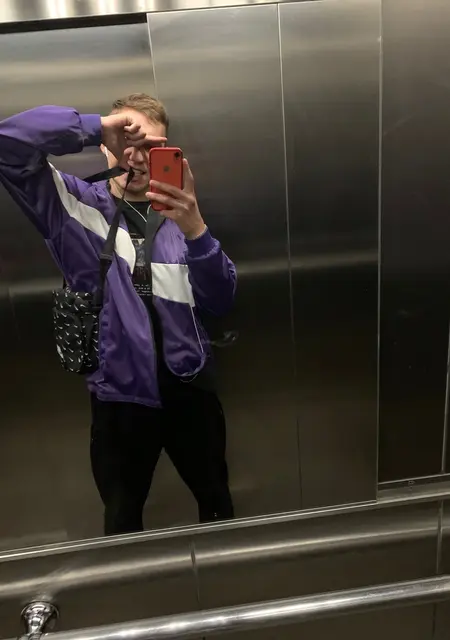 Илья из Новопскова, мне 23, познакомлюсь для постоянных отношений