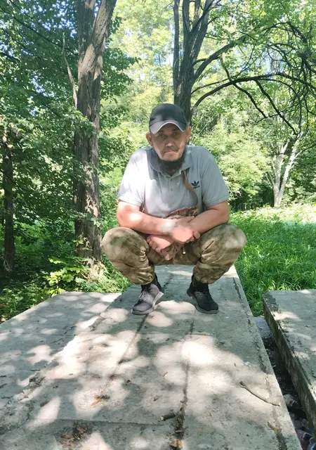 Андрей из Макеевки, ищу на сайте знакомства на одну ночь